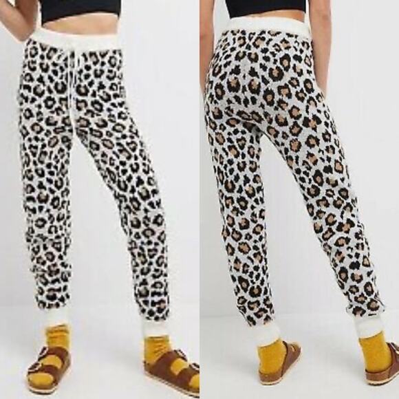 Anthropologie Saturday Sunday Ginny Leopard Print knit Jogger size small - Picture 1 of 13